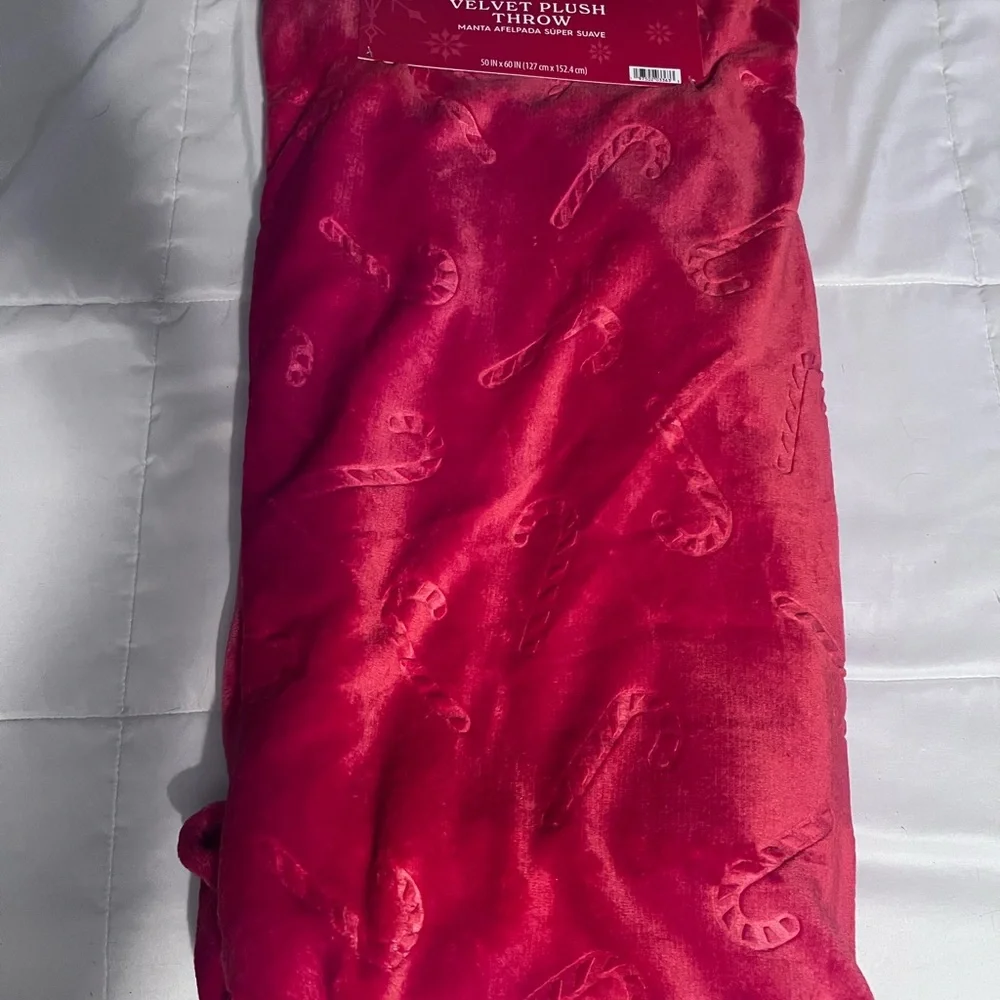 Holiday Time Candy Cane Plush Blanket - Deep Red